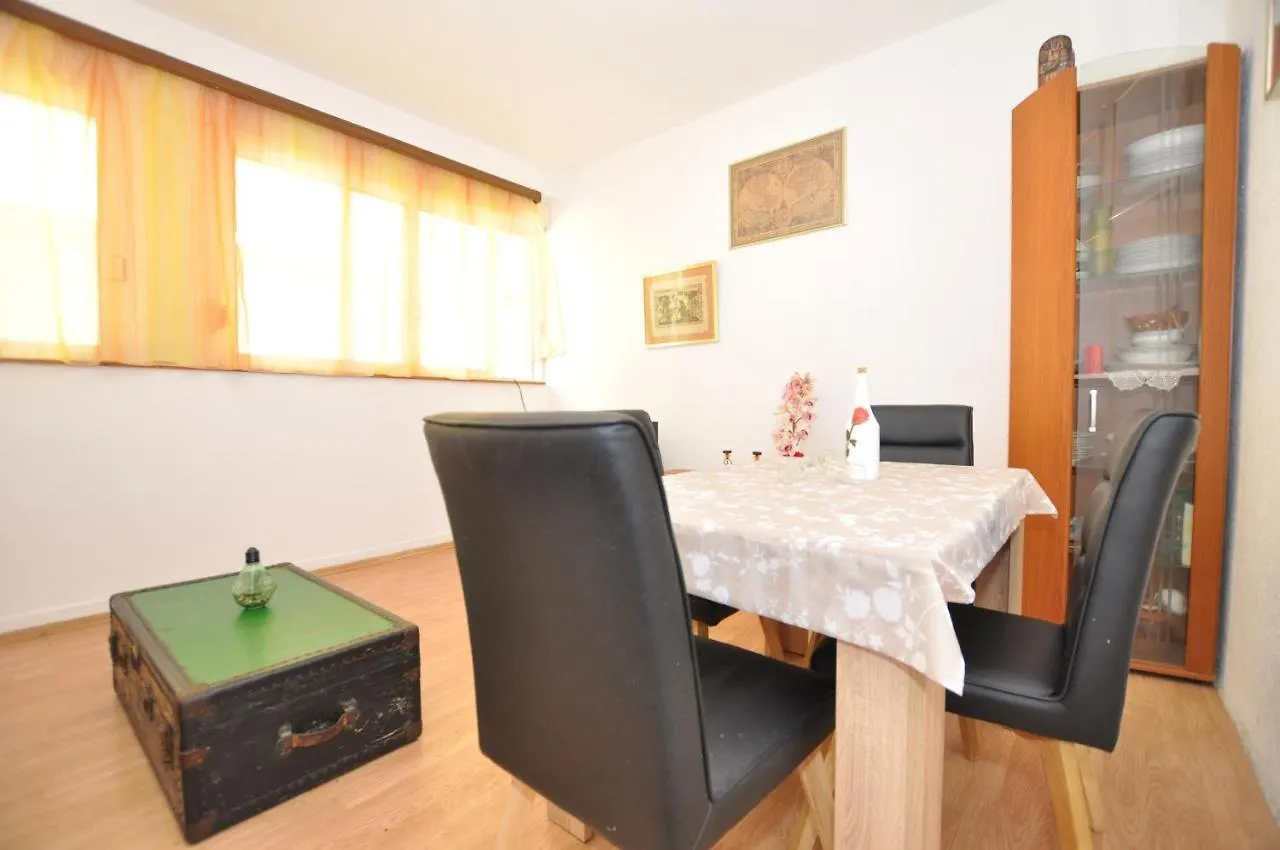 Central Apartment Marco Polo Split