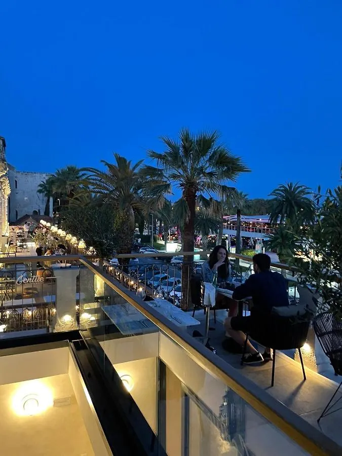 Central Apartment Marco Polo Split