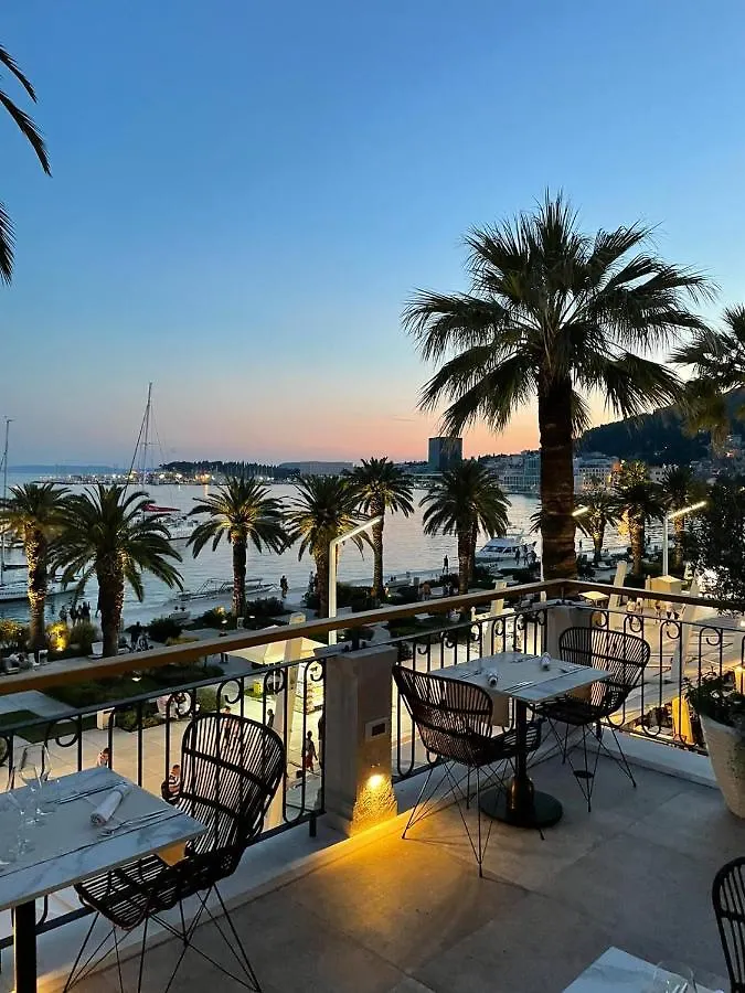Central Apartment Marco Polo Split